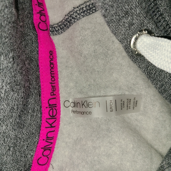 🔴SOLD🔴Calvin Klein performance hoodie - Picture 5 of 5